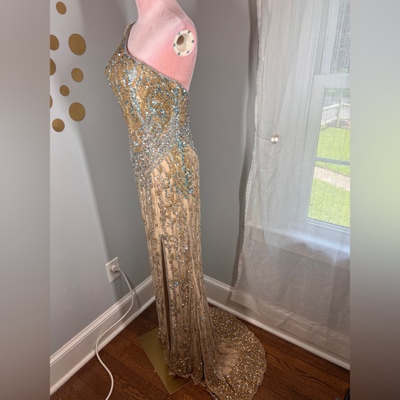 EUC Sherri Hill Style 53913 One Shoulder Gown - Picture 6 of 16